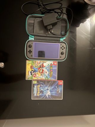 Nintendo Switch Lite Edizione Pokémon Grigio