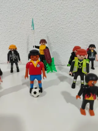 Lote Playmobil Varios Muñecos