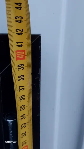 Ventana aluminio marrón con cristal 26.5 por 42