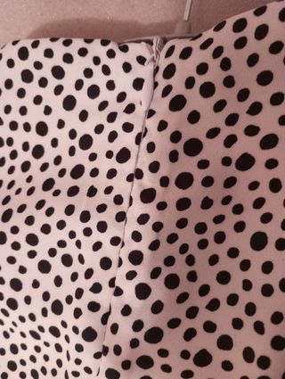 Blusa Topos Blanca y Negra