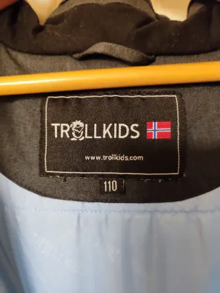 Abrigo impermeable  Trollkids niño5- 7 años (110cm