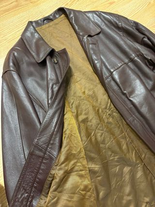 Chaqueta de piel marrón