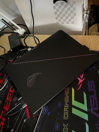 ASUS ROG Zephyrus Duo 16 GX650PY
