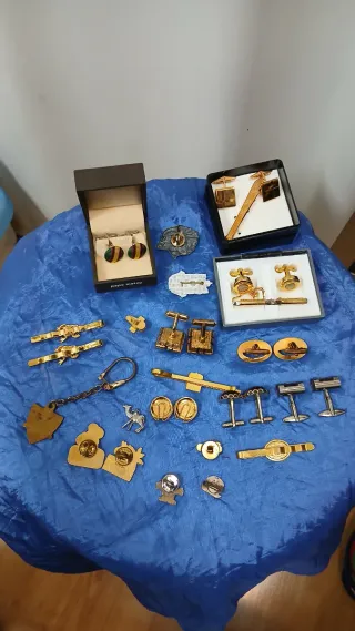 Lote Gemelos, Corbateros,  Pines...Vintage