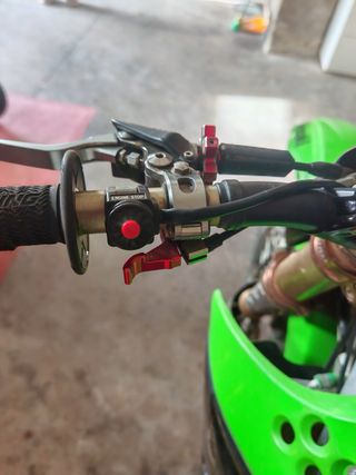 Kawasaki KX 250F 4T año 2010 ACEPTO CAMBIOS