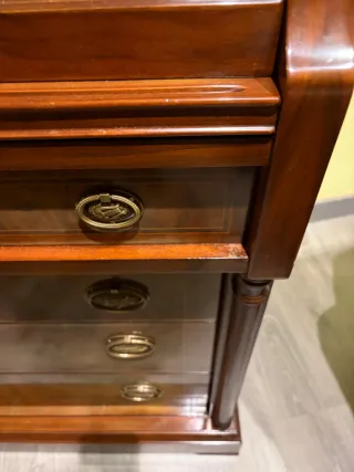 Escritorio antiguo francés con tapa