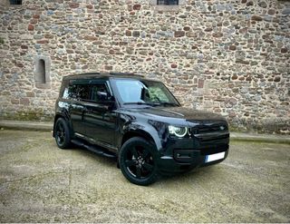 Land Rover Defender 2022