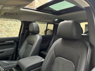 Land Rover Defender 2022