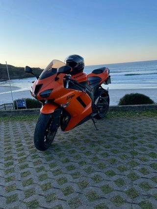 Kawasaki Ninja ZX6R Naranja