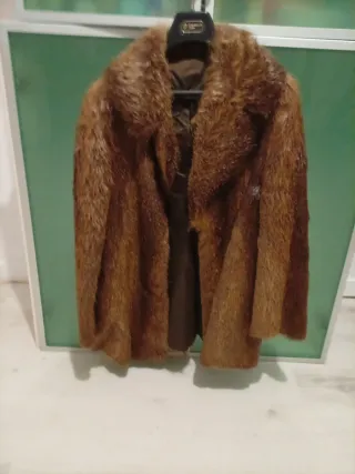 Chaquetón de piel marrón llamar al 614786586