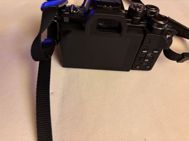 Olympus OM-D E-M10 Mark II Cámara