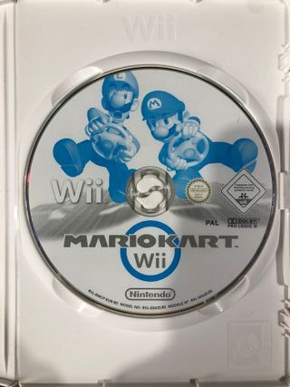 Mario Kart Wii con 2 volanti wii