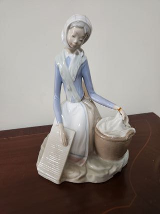 Figura Porcelana Lladro Lavandera Vintage