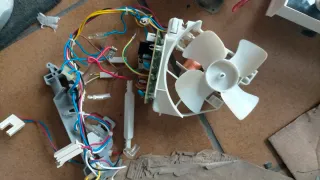 Ventilador Microondas Grunkel con Placa