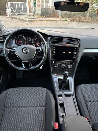 VOLKSWAGEN Golf Edition 1.0 TSI