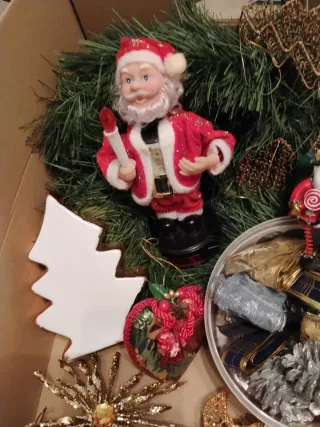 Lote adornos Navidad: Santa, árbol, piñas