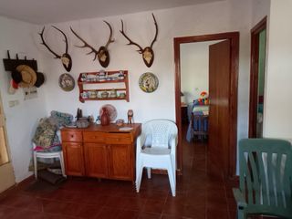 Se vende parcela con Casa de Campo a 8kmde Caceres