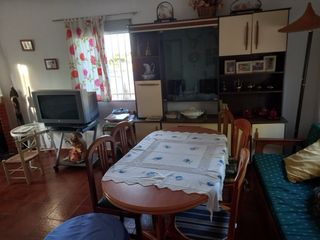 Se vende parcela con Casa de Campo a 8kmde Caceres