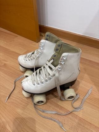 Patines 4 Ruedas Blancos Talla 35