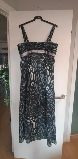 Vestido fiesta Renata negro y plata