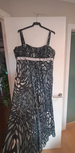 Vestido fiesta Renata negro y plata