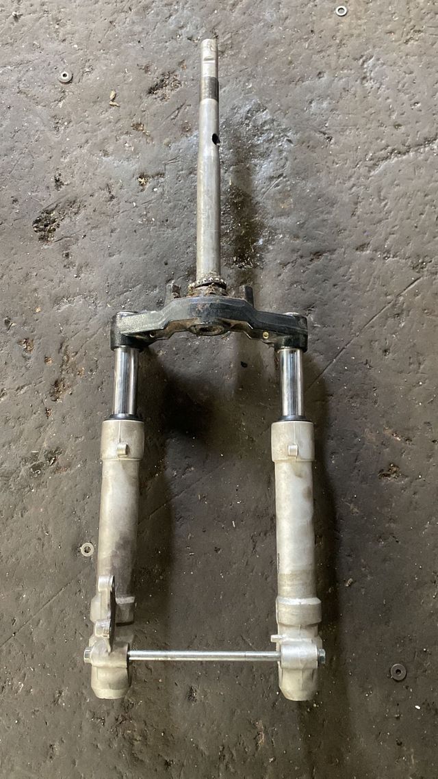 Horquillas y tijas Aerox 50 (2014)