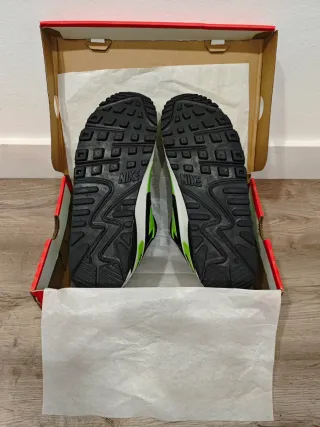 Nike Air Max 90 Drift Verde y Negro