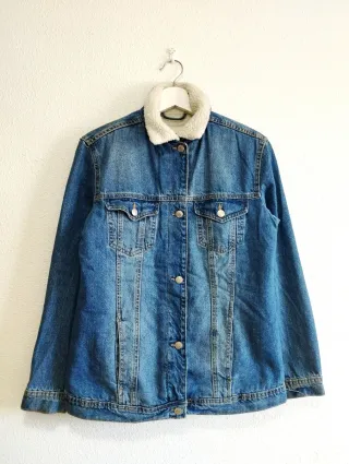 Chaqueta vaquera Stradivarius con forro