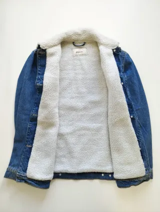 Chaqueta vaquera Stradivarius con forro