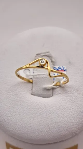 Anillo Oro 18k con diamante