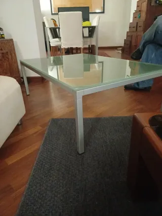 Tavolo moderno vetro e acciaio