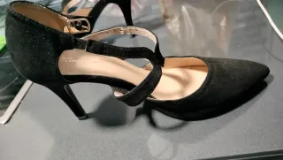 Zapatos de tacón negros