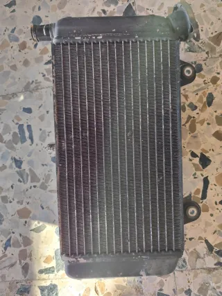 Radiador Yamaha MT 03 660.