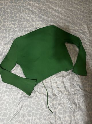Blusa verde manga larga acampanada