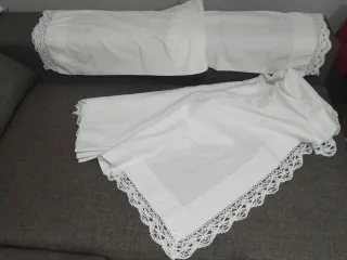 Sábana y almohadón de cama de 1.35