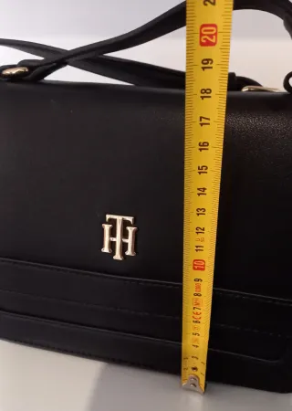 Bolso Tommy Hilfiger Negro