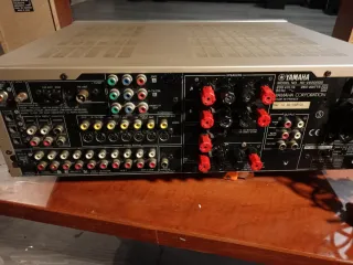 Receptor AV Yamaha RX-V620RDS Plata