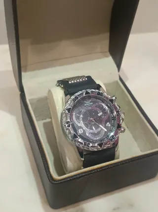 Reloj Negro y Plateado