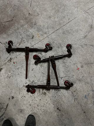 Trinquetes de amarre para carga