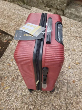 Maleta A STAR Roja