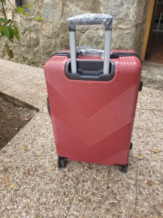 Maleta A STAR Roja