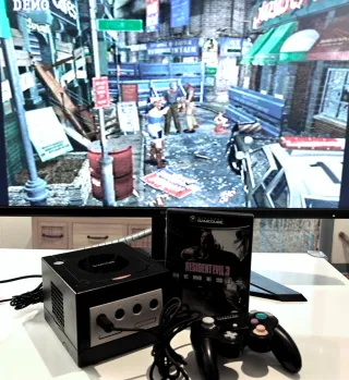 Nintendo GameCube PAL + 2 Mandos Negros