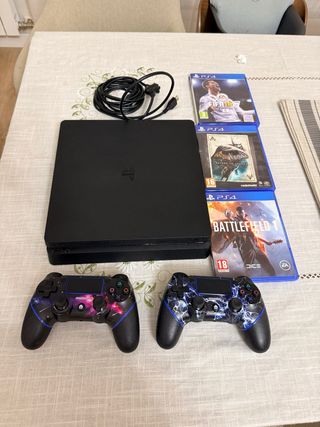 PS4 Slim Negra + 2 Mandos y Juegos