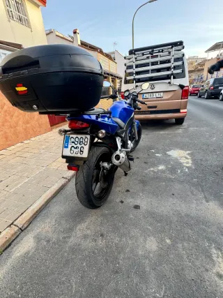 Moto Daelim Roadwin 125 Azul