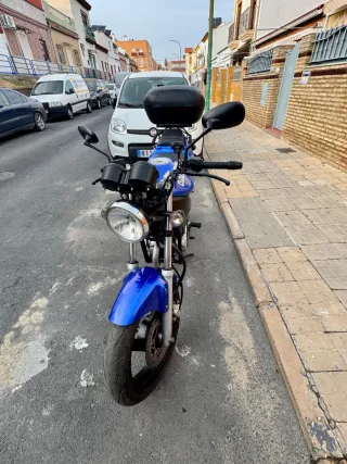 Moto Daelim Roadwin 125 Azul
