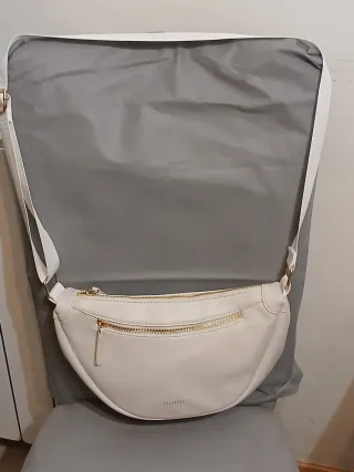 Bolso bandolera blanco media luna