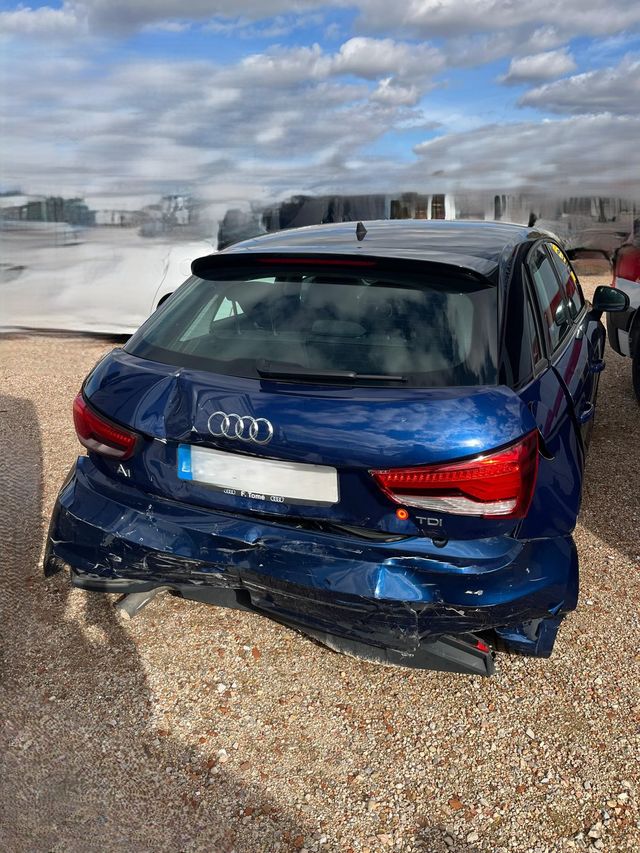 Audi A1 116cv diesel - 2017 - Golpe trasero