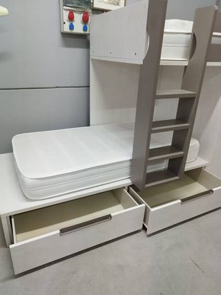 LITERA CON ARMARIO MODERNA