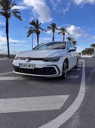 Volkswagen Golf 2021