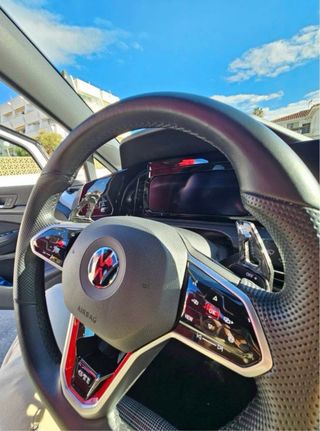 Volkswagen Golf 2021